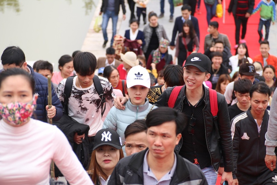 
Lễ hội Yên Tử bắt đầu từ ngày 10 tháng Giêng hàng năm, thường thu hút hàng trăm nghìn du khách thập phương từ nhiều tỉnh thành về hành lễ.
