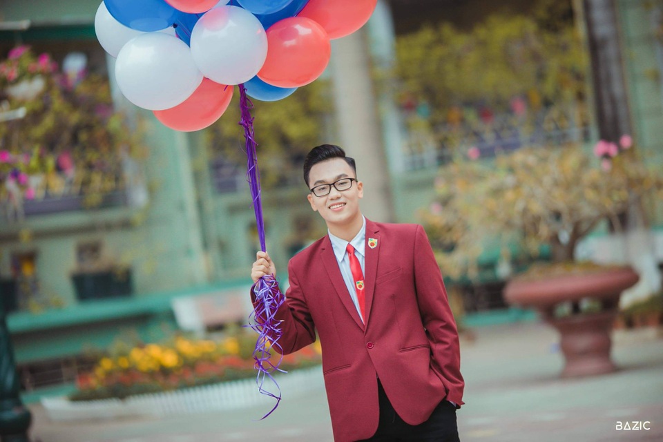 Dàn "trai xinh gái đẹp" trường THPT Nguyễn Bỉnh Khiêm hội tụ - 10 Phạm Thành Đạt - Lớp 12D4