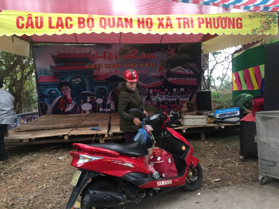 Nghiêm cấm quan họ "ngả nón xin tiền" - 5 Nghiêm cấm quan họ "ngả nón xin tiền" - 5