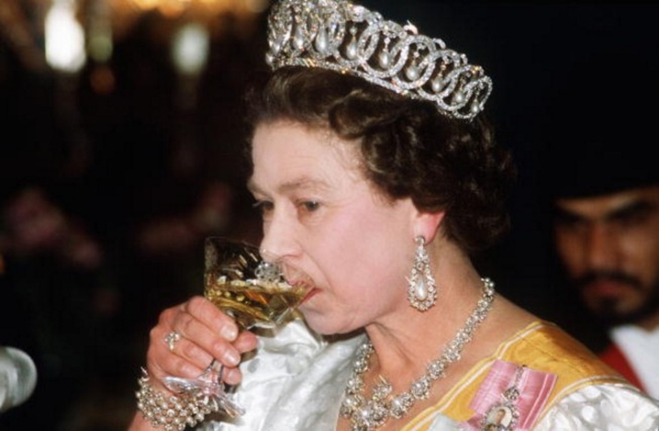 Khám phá chế độ ăn một ngày bình thường của nữ hoàng Anh - 3 Khám phá chế độ ăn một ngày bình thường của nữ hoàng Anh - 3