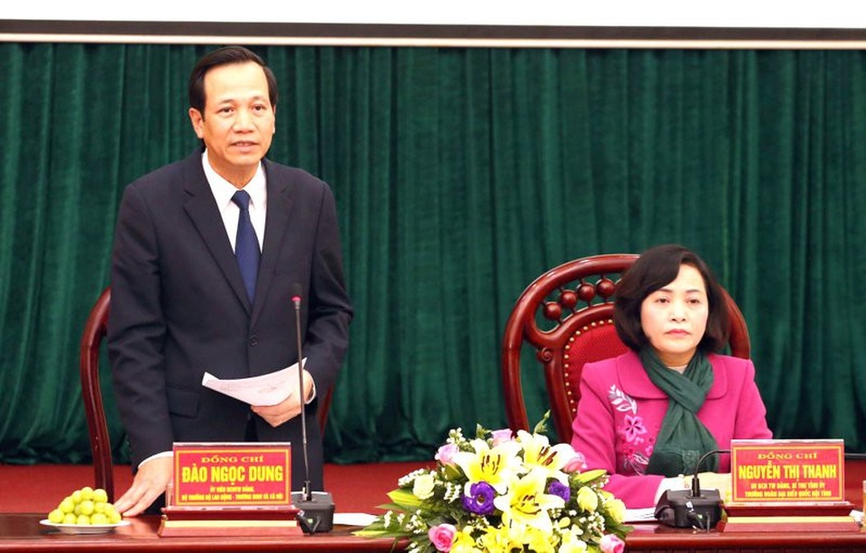 Bộ trưởng Đào Ngọc Dung: “Nâng chất nguồn nhân lực Ninh Bình từ giáo dục nghề nghiệp” - 1
Bộ trưởng Đào Ngọc Dung phát biểu tại buổi làm việc với Tỉnh uỷ, UBND tỉnh Ninh Bình chiều 27/2. (Ảnh: A.T)