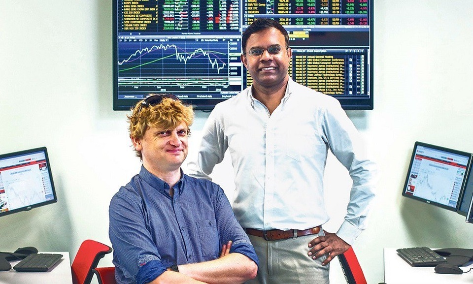 
Tiến sĩ K.Thirumaran (bên phải) am hiểu chuyên sâu về ngành du lịch – nhà hàng – khách sạn
