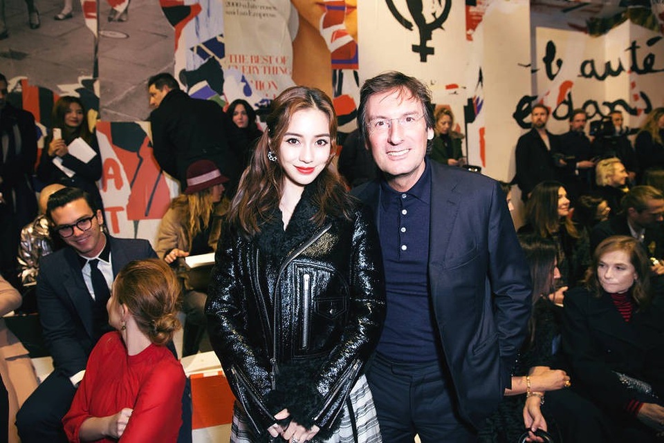 Huỳnh Hiểu Minh tổ chức sinh nhật cho vợ tại Paris - 12