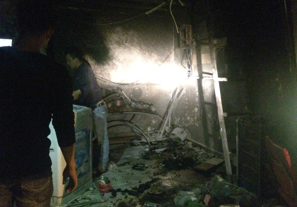 Cháy tiệm cắt tóc, đôi nam nữ tử vong - 4