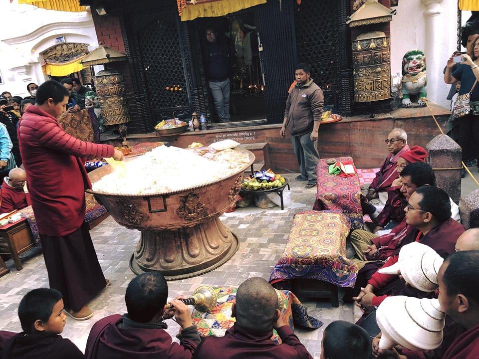 Đây không phải là lần đầu tiên Tường Linh đặt chân đến Nepal – quốc gia nằm ở khu vực Nam Á còn nhiều xa lạ với thế giới nhưng nổi tiếng là một trong những vùng đất nhiều màu sắc văn hóa và là chốn tâm linh của Phật giáo.