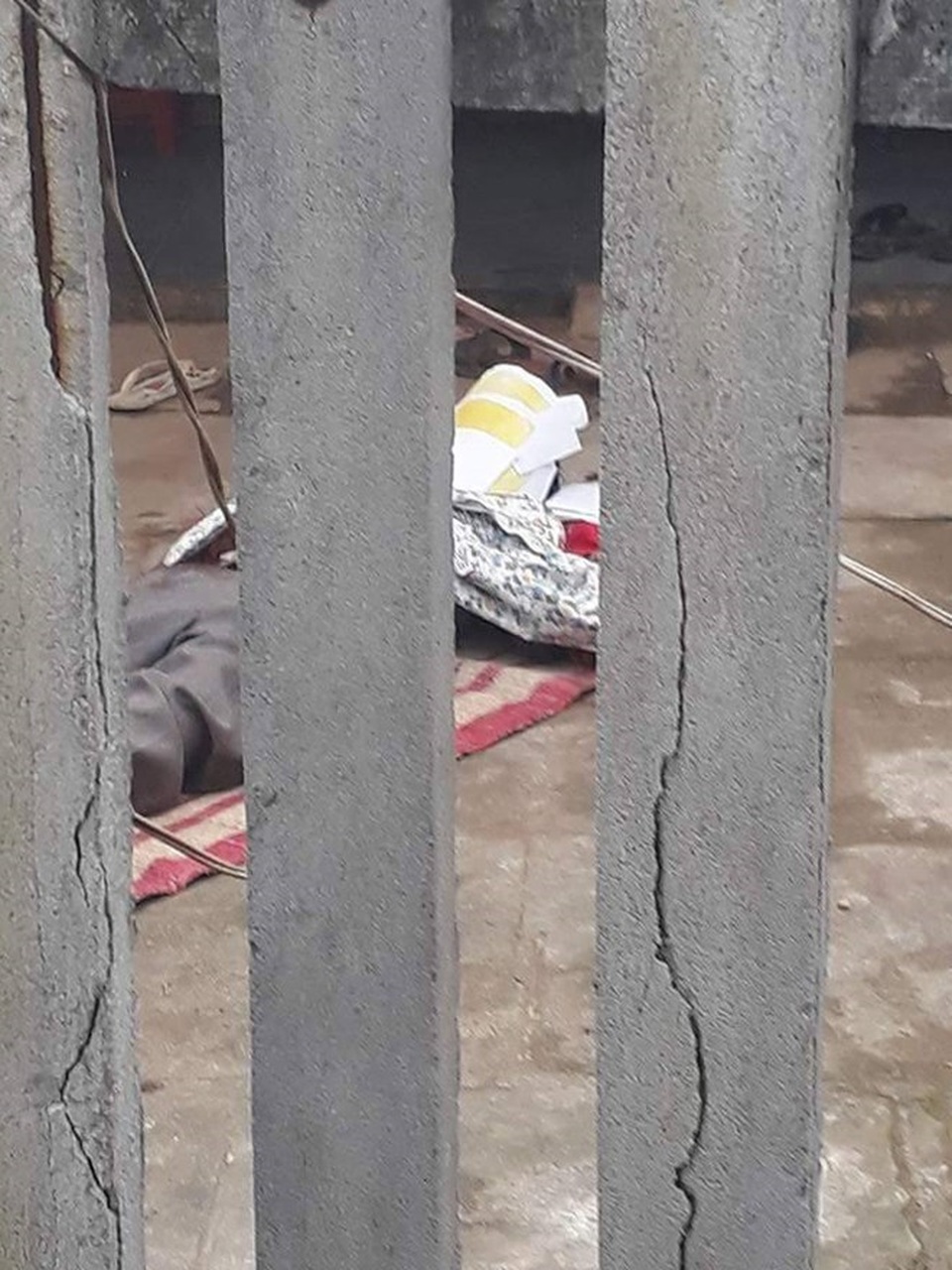 Nỗi đau ngày cận Tết - 2 Hiện trường vụ án nơi kẻ tâm thần gây án.