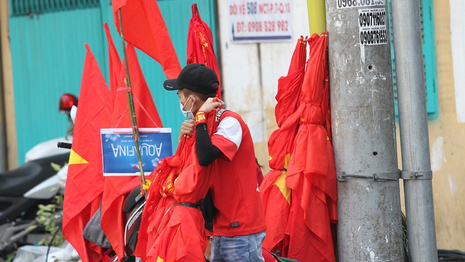 Bạn trẻ TPHCM háo hức chờ được giao lưu với U23 Việt Nam - 9