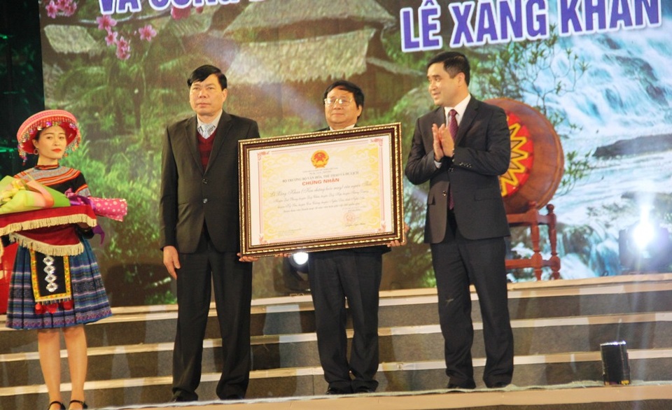 Lễ Xăng Khan là 1 trong 7 di sản văn hóa phi vật thể Quốc gia vừa được Bộ Văn hóa, Thể thao và Du lịch công nhận.