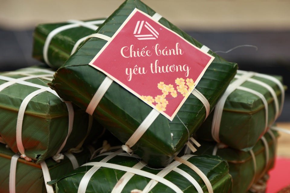 Học sinh trường Lương Thế Vinh mang ước nguyện của thầy Văn Như Cương lên miền núi - 5 Học sinh trường Lương Thế Vinh mang ước nguyện của thầy Văn Như Cương lên miền núi - 5