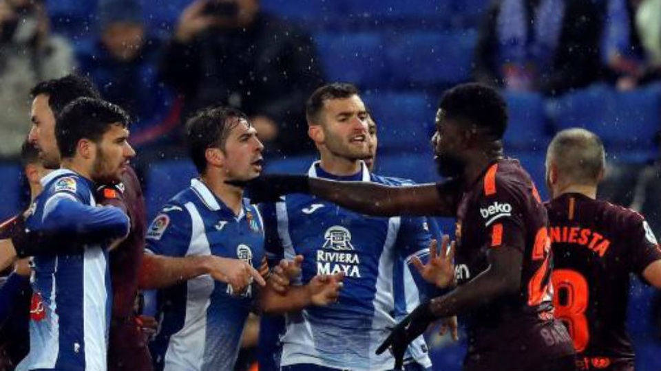 
Umtiti bị phân biệt chủng tộc trong trận đấu với Espanyol
