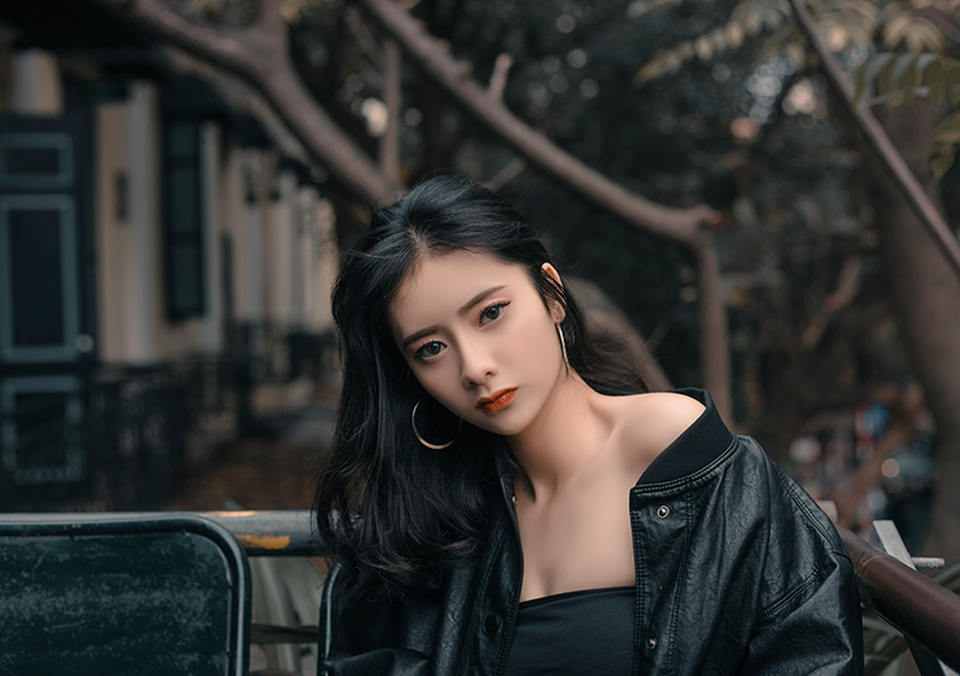 Vẻ đẹp “lạnh” đầy cá tính của nữ sinh tuổi 16 Hà Nội - 5 Mặc dù làm người mẫu ảnh rất có duyên nhưng uớc mơ của Quỳnh Anh là trở thành một nhiếp ảnh.
