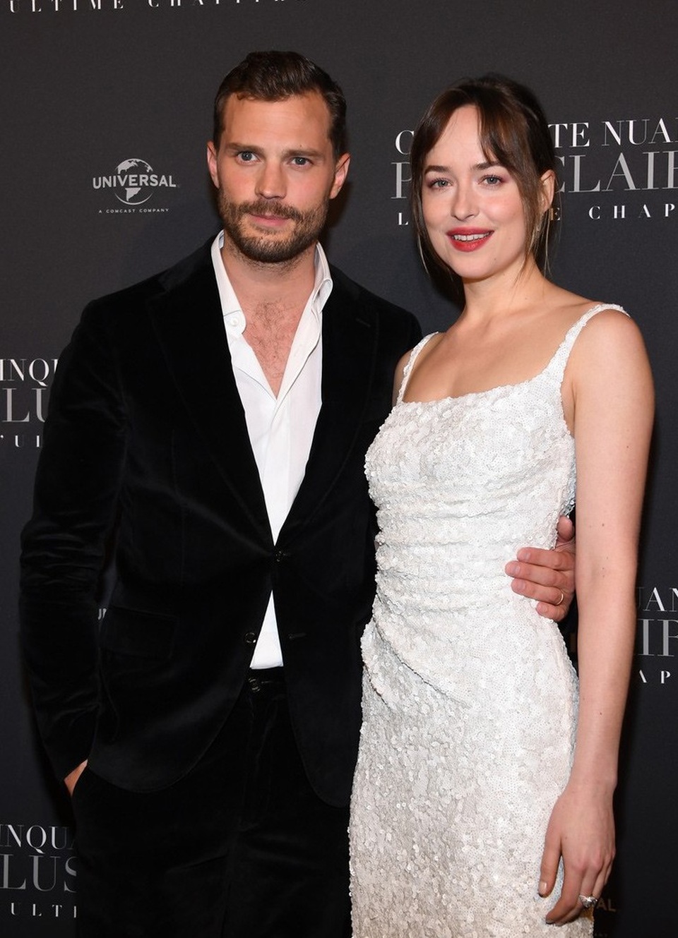 Cặp đôi "50 sắc thái" đẹp đôi và sành điệu tại Paris - 4
Hai tập phim trước của 50 sắc thái thu được 85 triệu USD và 46 triệu USD trong tuần đầu ra mắt vào năm 2015 và 2017.