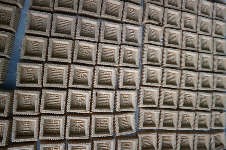 Những chiếc bánh in thành phẩm thơm ngon, quyến rũ