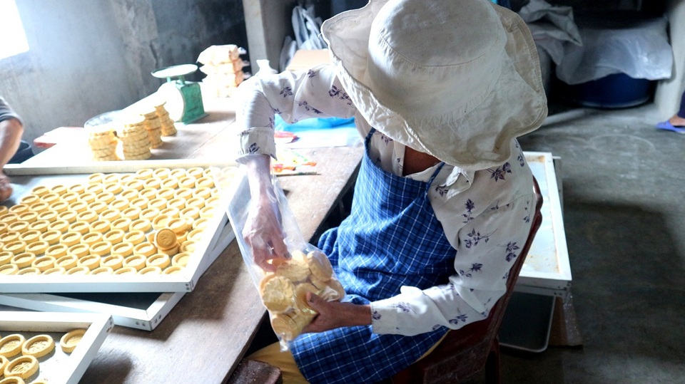 Làng bánh in truyền thống An Lạc hối hả vào Tết - 9