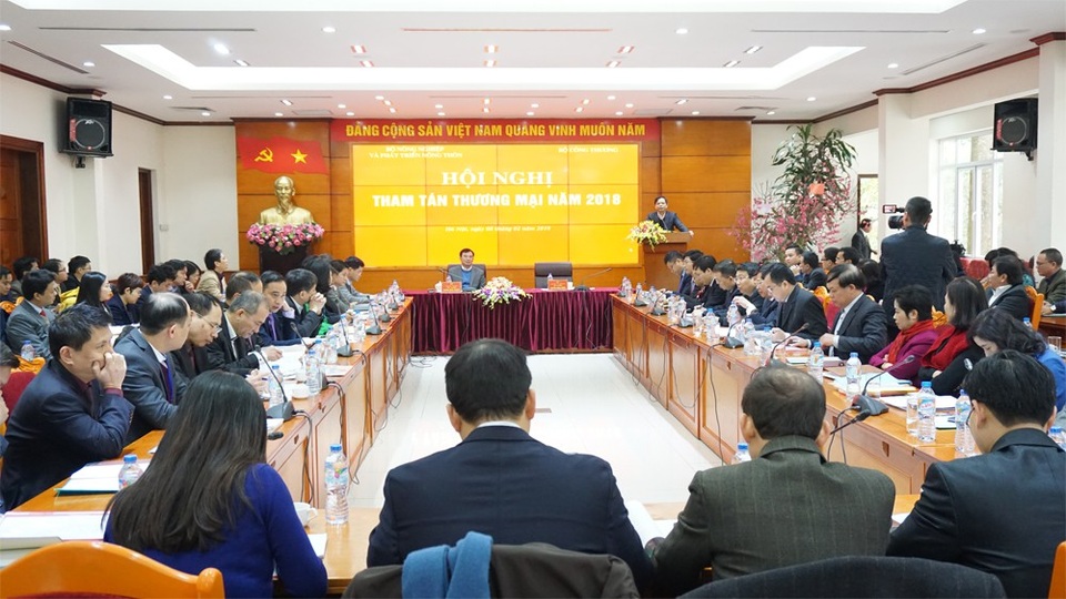 Bộ Nông nghiệp lấy ý kiến tham tán thương mại để thúc đẩy xuất khẩu nông sản - 1
Quang cảnh Hội nghị...