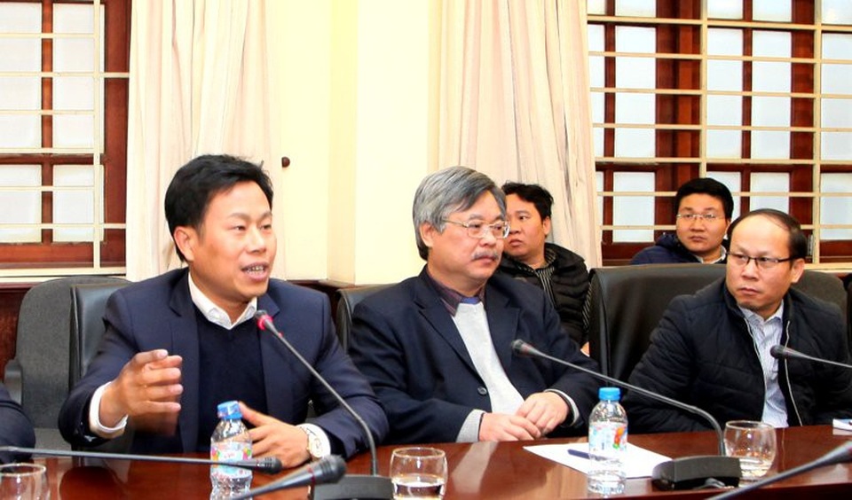 Thứ trưởng Lê Quân: “Trường nghề kém hiệu quả sẽ giải thể hoặc sáp nhập” - 1
Thứ trưởng Lê Quân (ngoài cùng, bên trái)