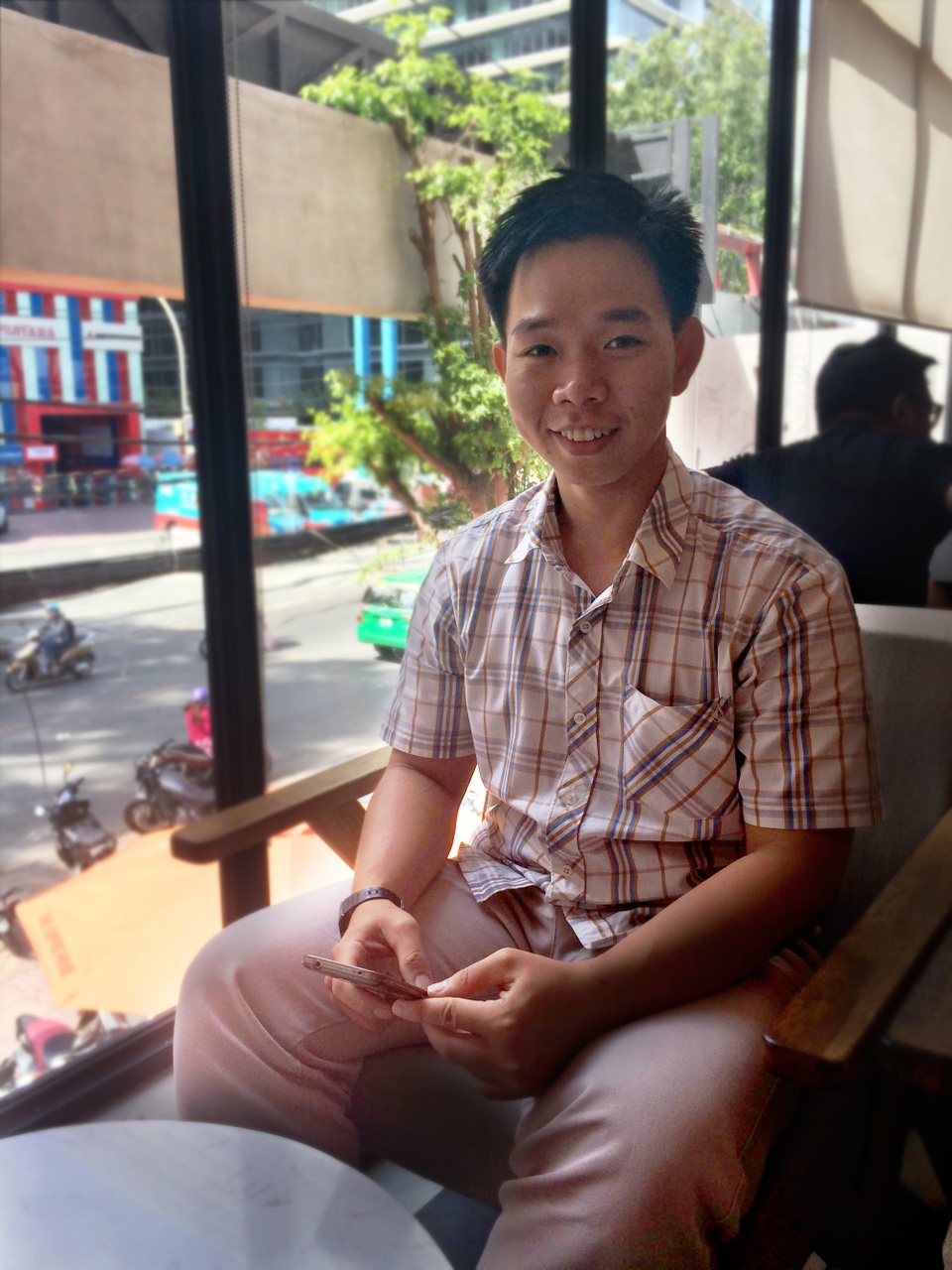 Chân dung nhà thiết kế đồ họa 9x tài năng Nguyễn Hoàng Khôi