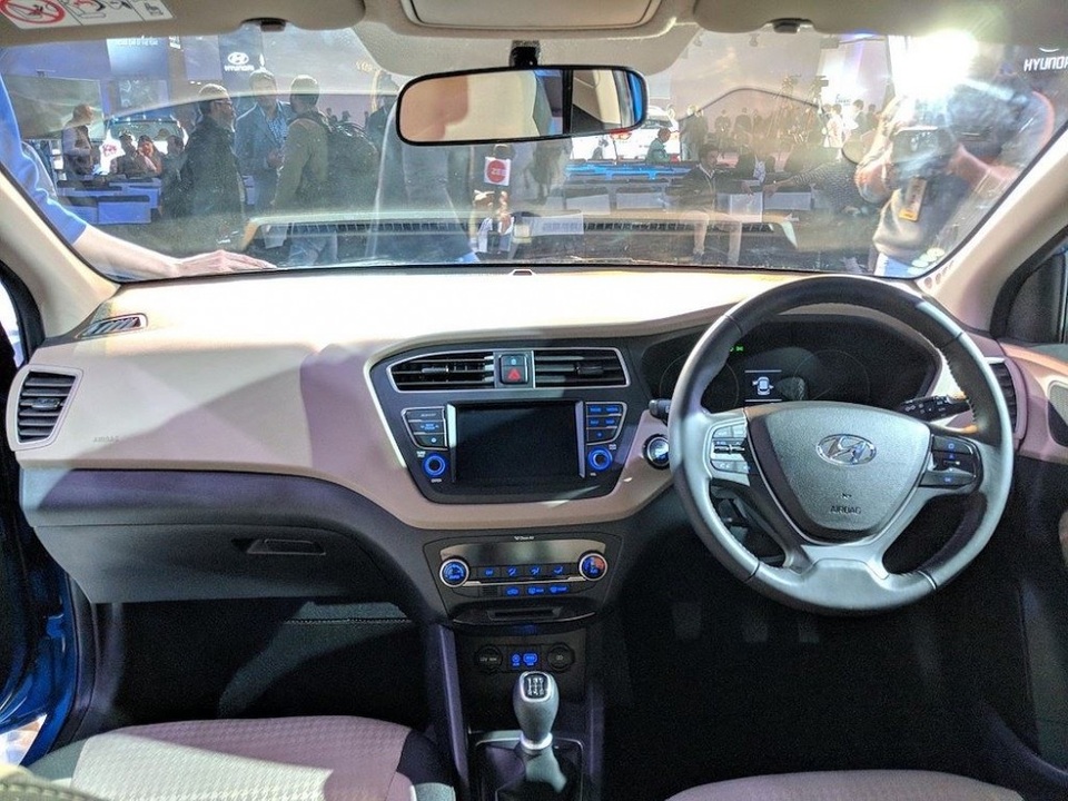 Hyundai i20 có phiên bản nâng cấp, giá chưa đến 200 triệu đồng - 3 Hyundai i20 có phiên bản nâng cấp, giá chưa đến 200 triệu đồng - 3
