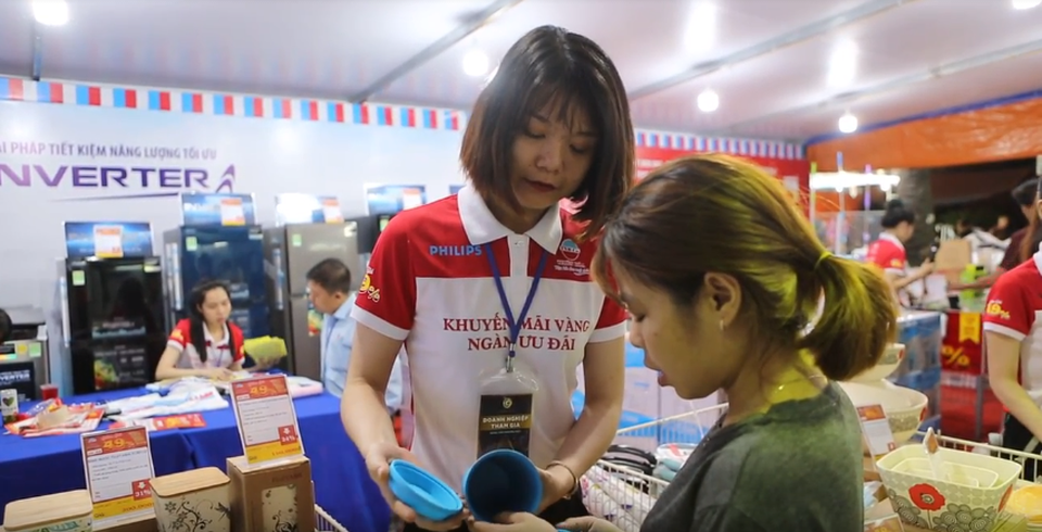 Mua sắm với phiên chợ Tết tại Thiên Hòa - 1 Mua sắm với phiên chợ Tết tại Thiên Hòa - 1
