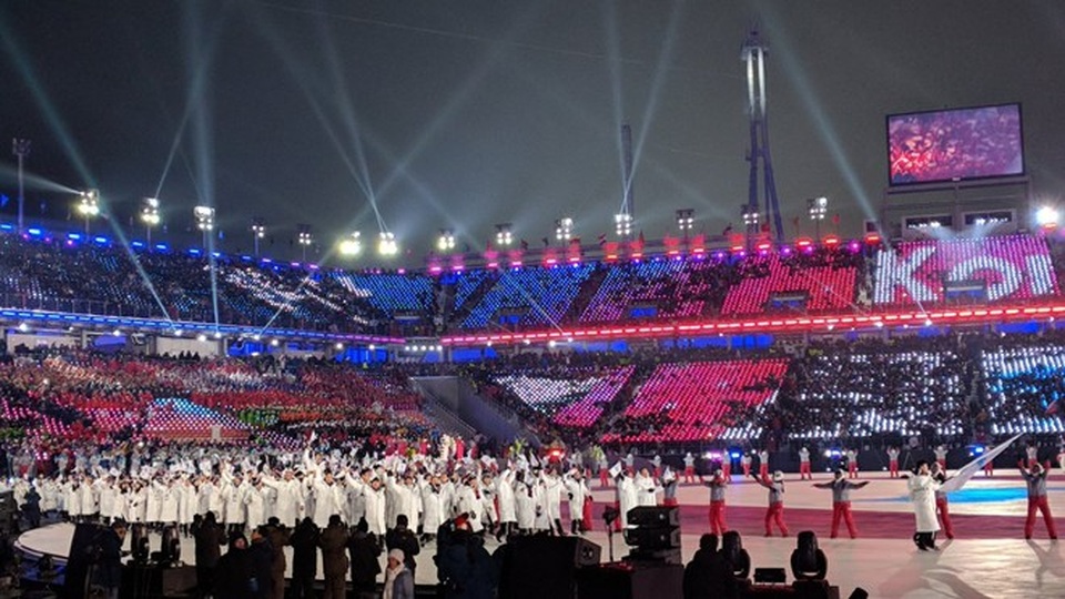 Hai miền Triều Tiên diễu hành chung ở lễ khai mạc Olympic mùa Đông - 2 Họ sẽ có đội tuyển chung tham dự môn khúc côn cầu nữ ở Olympic mùa Đông 2018