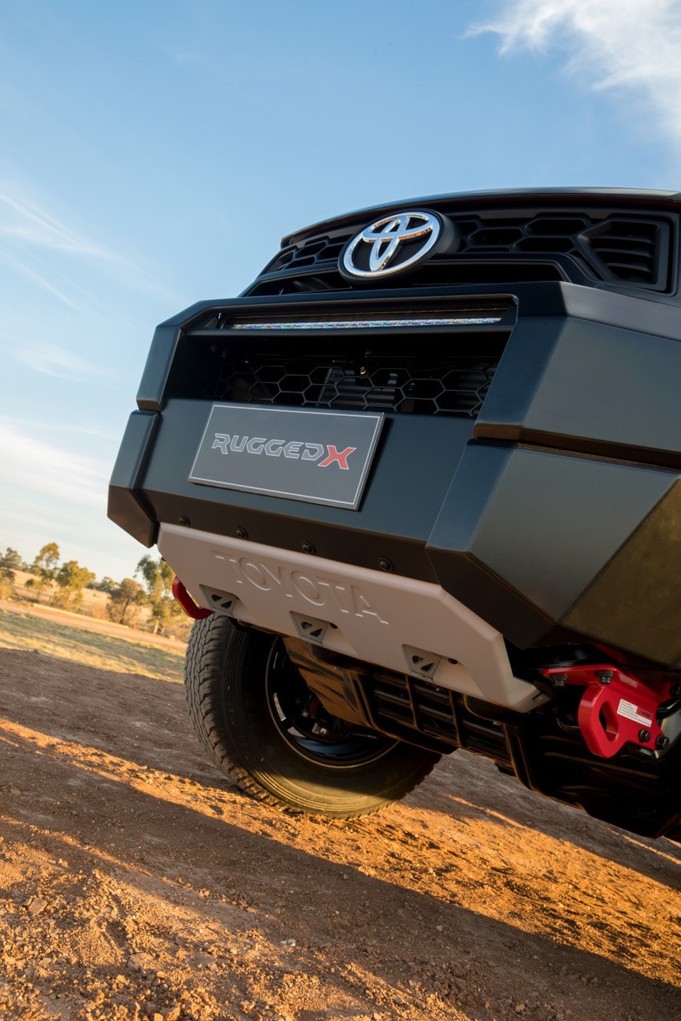 Có những Toyota Hilux "khác" - 2 Có những Toyota Hilux "khác" - 2