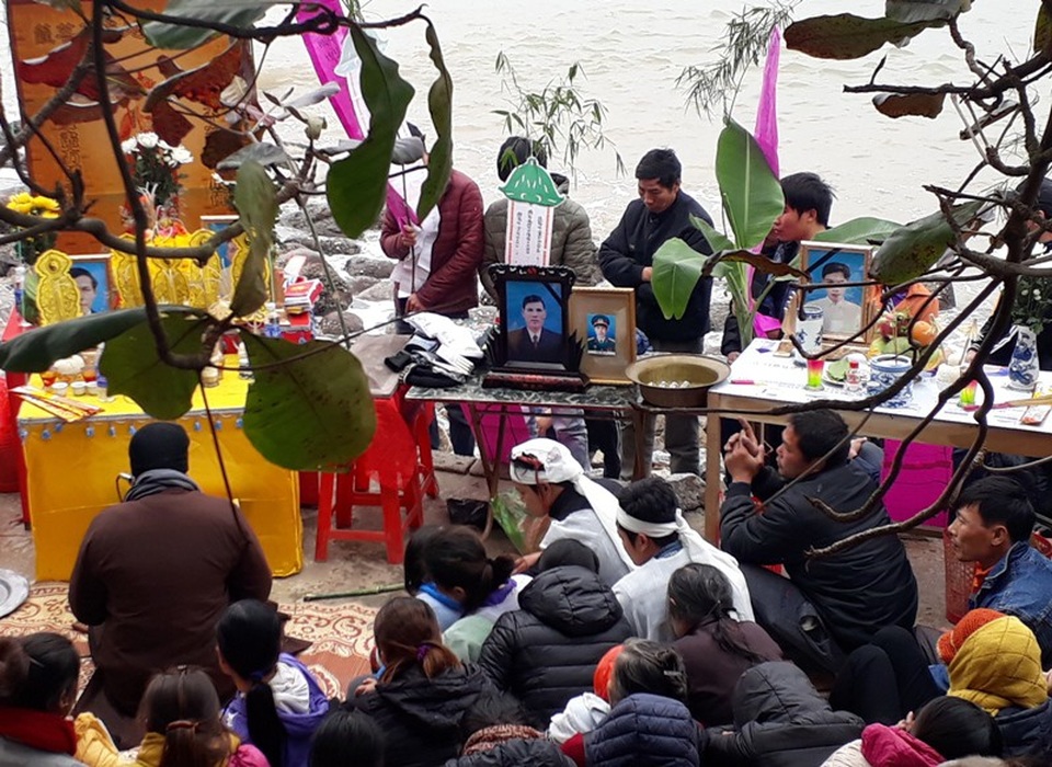 Tổ chức lễ chiêu hồn cho các nạn nhân