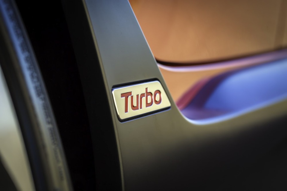 Hyundai Veloster thế hệ mới - Không bớt "dị" - 3