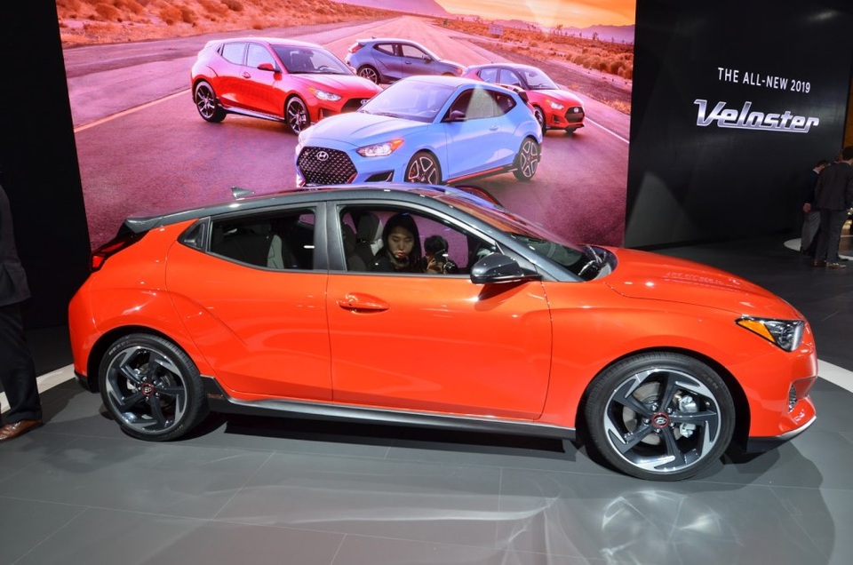Hyundai Veloster thế hệ mới - Không bớt "dị" - 1