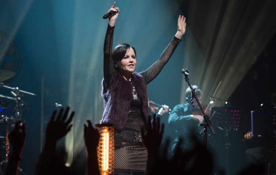 Trưởng nhóm nhạc rock The Cranberries đột ngột qua đời ở tuổi 46 - 1 Dolores O’Riordan