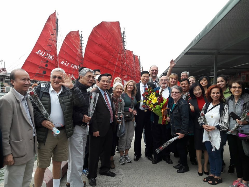 Quảng Ninh đang kỳ vọng với sự hoàn thiện các hạ tầng về kết cấu giao thông sẽ đón thêm khách du lịch trong nước và quốc tế