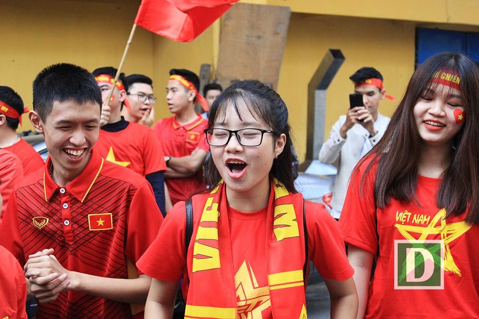 Hàng triệu người vỡ òa sau loạt đá luân lưu của U23 Việt Nam - 48 Hàng triệu người vỡ òa sau loạt đá luân lưu của U23 Việt Nam - 48