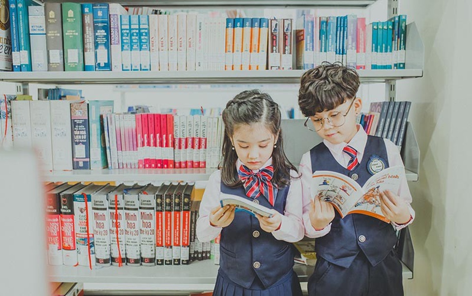 Bộ ảnh đáng yêu của đôi bạn thân nhí Hà thành - 7 Những khoảnh khắc đều là cảm xúc tự nhiên, chân thực nên vẫn giữ được nét hồn nhiên, trong sáng của độ tuổi các bé.