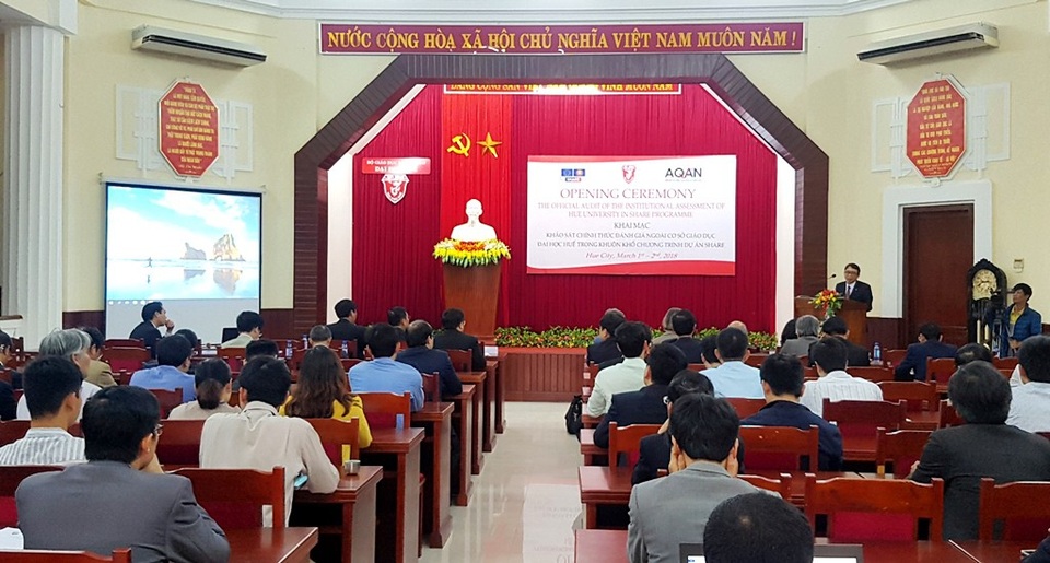 Đại học Huế tiến hành đánh giá ngoài theo chuẩn ASEAN - 1 Lễ khai mạc khảo sát chính thức đánh giá ngoài cơ sở giáo dục Đại học Huế trong khu vực ASEAN