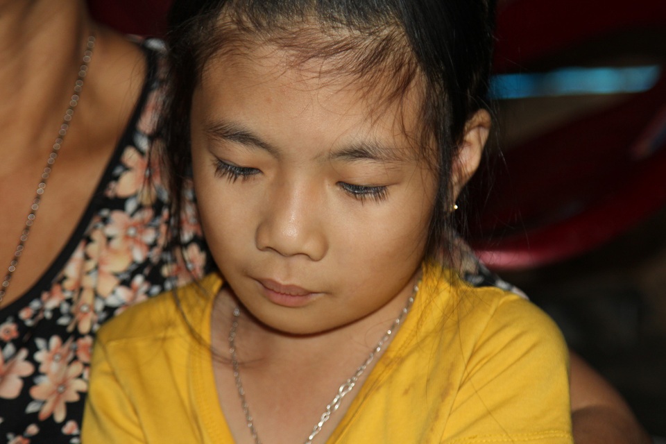 “Con ước mình không bệnh để bố mẹ không bỏ đi ! ” - 6 Cô bé chỉ ước, mình khỏi bệnh, được đoàn tụ với bố mẹ