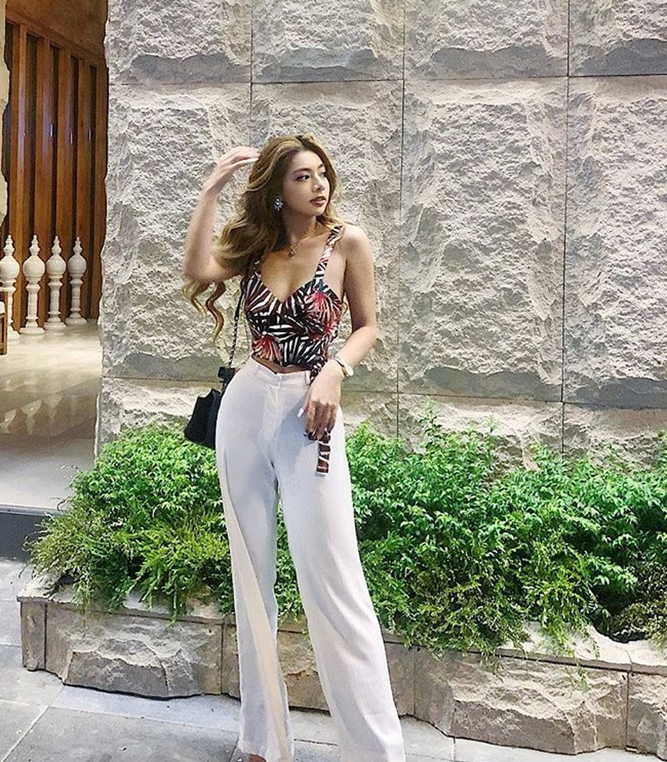 Katleen Phan Võ: 9X xinh đẹp nóng bỏng mang đai đen võ Vịnh Xuân - 11 Katleen Phan Võ: 9X xinh đẹp nóng bỏng mang đai đen võ Vịnh Xuân - 11