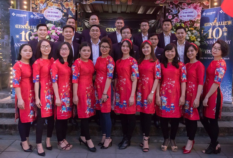 CenValue: 10 năm khẳng định thương hiệu, tự tin tăng tốc - 3 Tập thể CenValue: chuyên nghiệp – đoàn kết