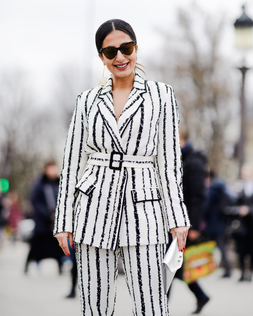 Những quý cô sành điệu của tuần lễ thời trang Paris - 20
Trang phục kẻ sọc thanh lịch
