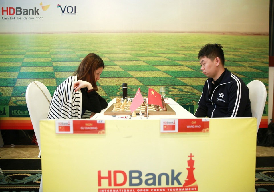 Lê Quang Liêm sáng cửa vô địch tại giải cờ vua quốc tế 2018 - 4
Wang Hao cũng không gặp nhiều khó khăn để thắng trận đầu tiên