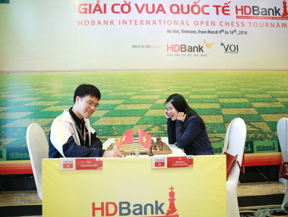 Lê Quang Liêm sáng cửa vô địch tại giải cờ vua quốc tế 2018 - 3
Quang Liêm dễ dàng chiến thắng ở ván mở màn