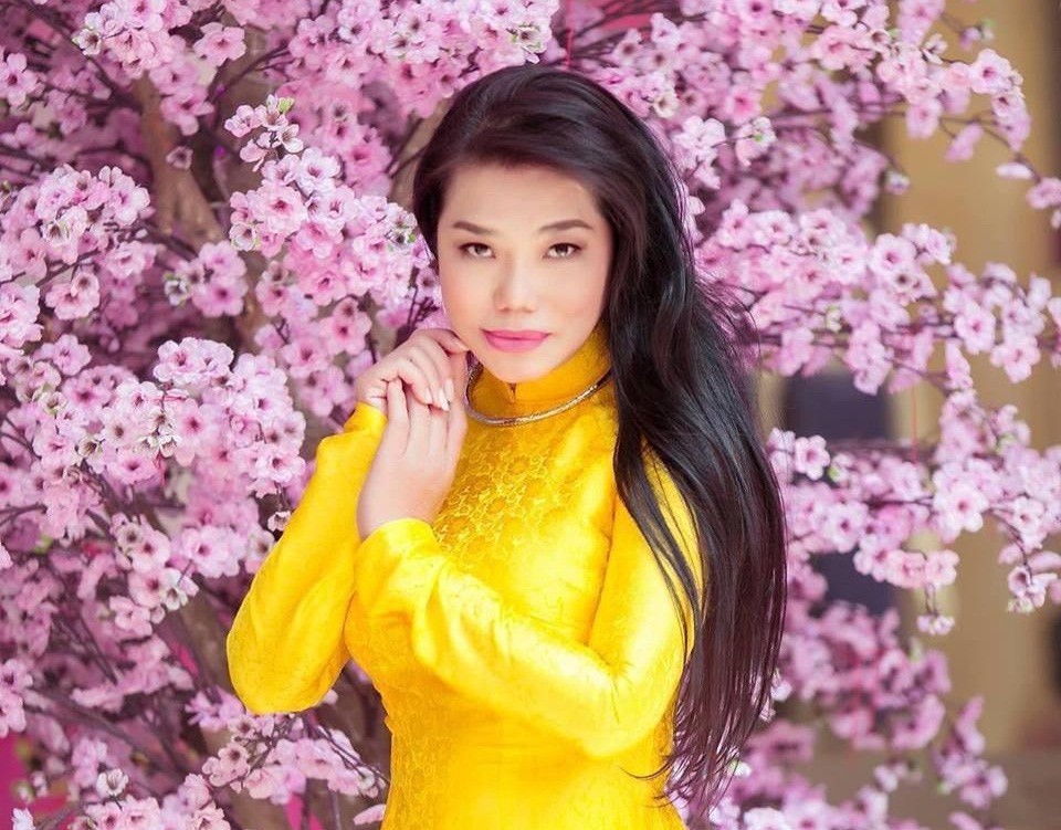 Thăng trầm của những gương mặt chuyển giới đình đám nhất showbiz Việt - 10 Thỏa mãn với cuộc sống hiện tại bởi cảm giác là phụ nữ thật tuyệt nhưng đôi khi Cindy Thái Tài cũng không giấu được chút muộn phiền: Xã hội chưa có luật cụ thể để bảo vệ những người như chúng tôi.