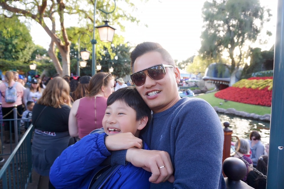 Bảo Nam (con trai của Jennifer Phạm và Quang Dũng) tỏ ra rất quấn em Na và mến bố Hải. Bản thân doanh nhân Đức Hải cũng rất hay gần gũi và thường xuyên chuyện trò cùng Bảo Nam.