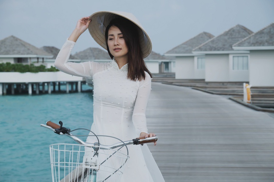 Bộ đôi MC VTV Quỳnh Chi, Thuỳ Dung trễ nải với bikini ở “thiên đường” Maldives - 7 Hình ảnh này khi được chia sẻ trên facebook cá nhân của cô đã được rất đông người xem ủng hộ và nhấn like (thích) cùng những bình luận tích cực.