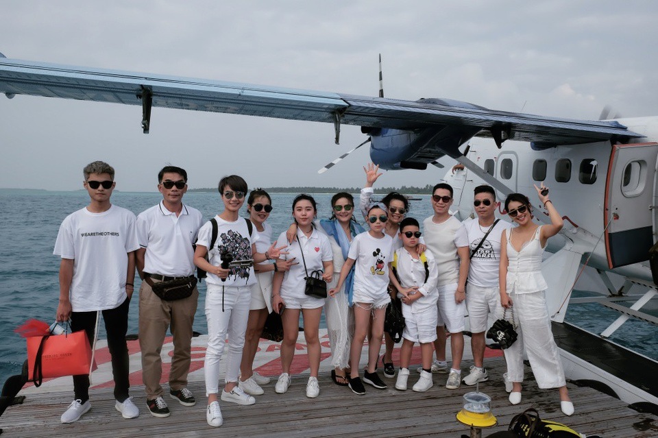 Bộ đôi MC VTV Quỳnh Chi, Thuỳ Dung trễ nải với bikini ở “thiên đường” Maldives - 13 Tuy nhiên, sau một chấn thương, Thuỳ Dung buộc phải giải nghệ vào năm 23 tuổi. Cô chuyển hướng làm MC thể thao của VTV.