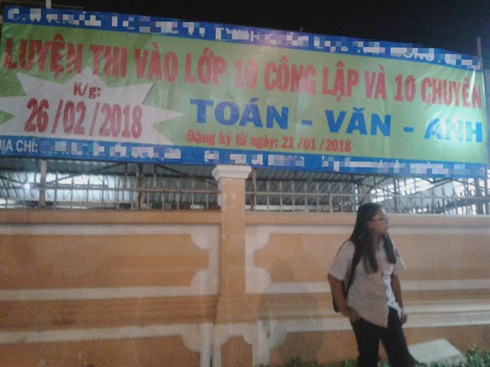 Tăng tốc luyện thi vào lớp 10 chuyên - 1
Một trung tâm luyện thi đang rầm rộ chiêu sinh.