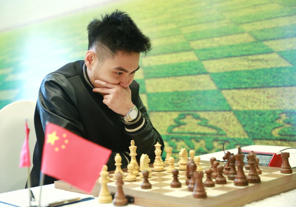 Trần Tuấn Minh thất thủ trước đối thủ mạnh người Trung Quốc - 1
Trần Tuấn Minh bất ngờ thua ở ván 4
