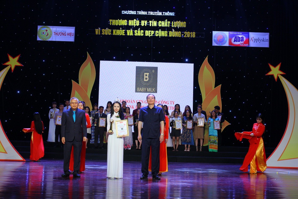 Nữ doanh nhân xinh đẹp, thành công với kinh doanh “Tự động hóa” mới lạ - 3 Nữ doanh nhân xinh đẹp, thành công với kinh doanh “Tự động hóa” mới lạ - 3