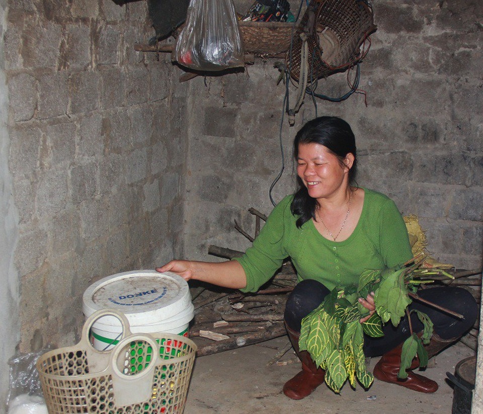 Trận hải chiến trong ký ức người lính trở về từ Gạc Ma - 3
Chị Nguyễn Thị Thương ngay sau ngày cưới cho đến suốt hơn 3 năm sau đó, không hề nhận được dòng tin nào của chồng.