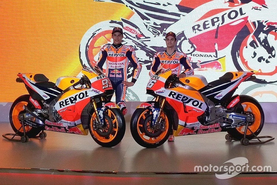 Repsol Honda Team trình làng xe đua Honda RC213V 2018 - 1 Repsol Honda Team trình làng xe đua Honda RC213V 2018 - 1