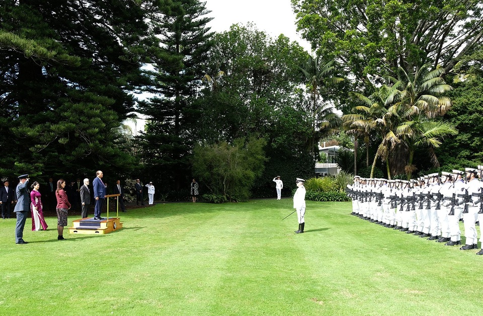 New Zealand chào đón Thủ tướng Nguyễn Xuân Phúc theo nghi thức thượng khách - 1 New Zealand chào đón Thủ tướng Nguyễn Xuân Phúc theo nghi thức thượng khách - 1