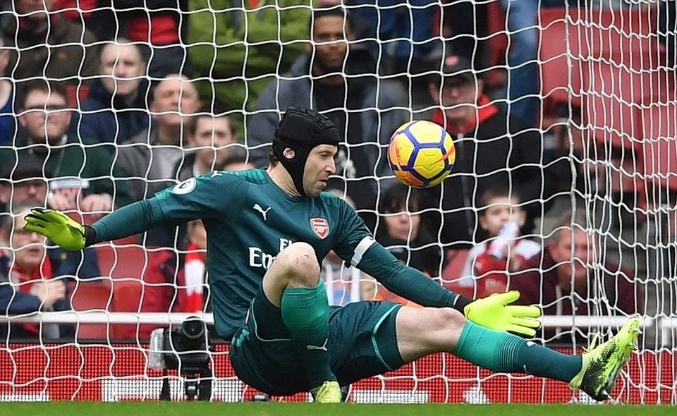 Đội hình tiêu biểu vòng 30 Premier League: Vinh danh Rashford - 1 Thủ thành Petr Cech có trận đấu thứ 200 giữ sạch lưới ở Premier League